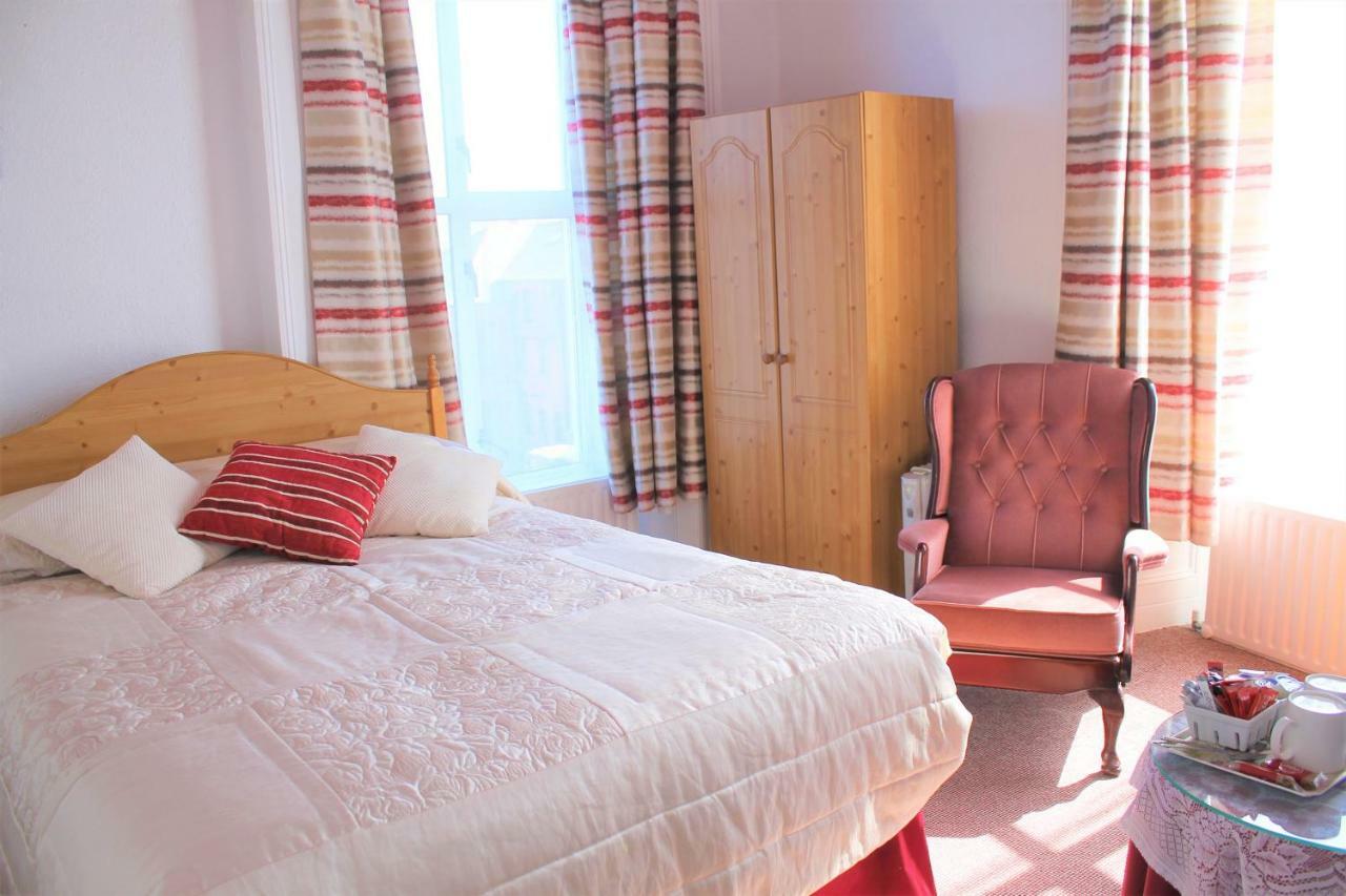 Ferry House Bed & Breakfast Dun Laoghaire Esterno foto