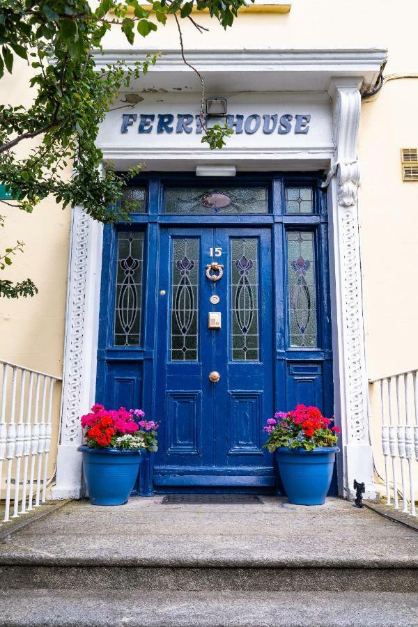 Ferry House Bed & Breakfast Dun Laoghaire Esterno foto