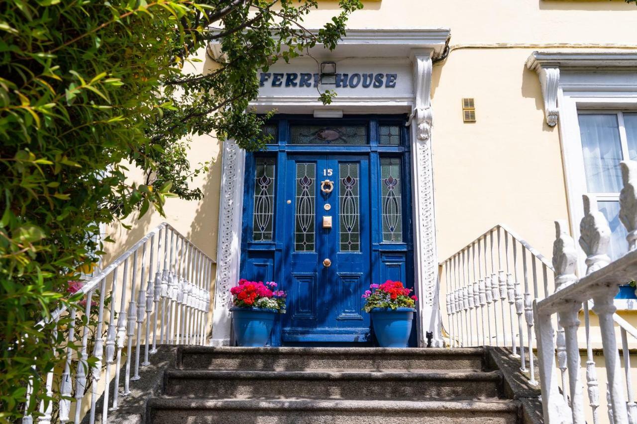 Ferry House Bed & Breakfast Dun Laoghaire Esterno foto