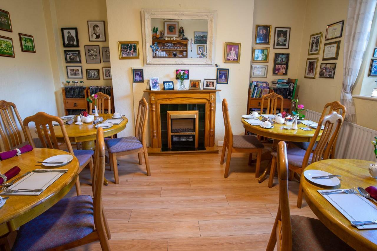 Ferry House Bed & Breakfast Dun Laoghaire Esterno foto